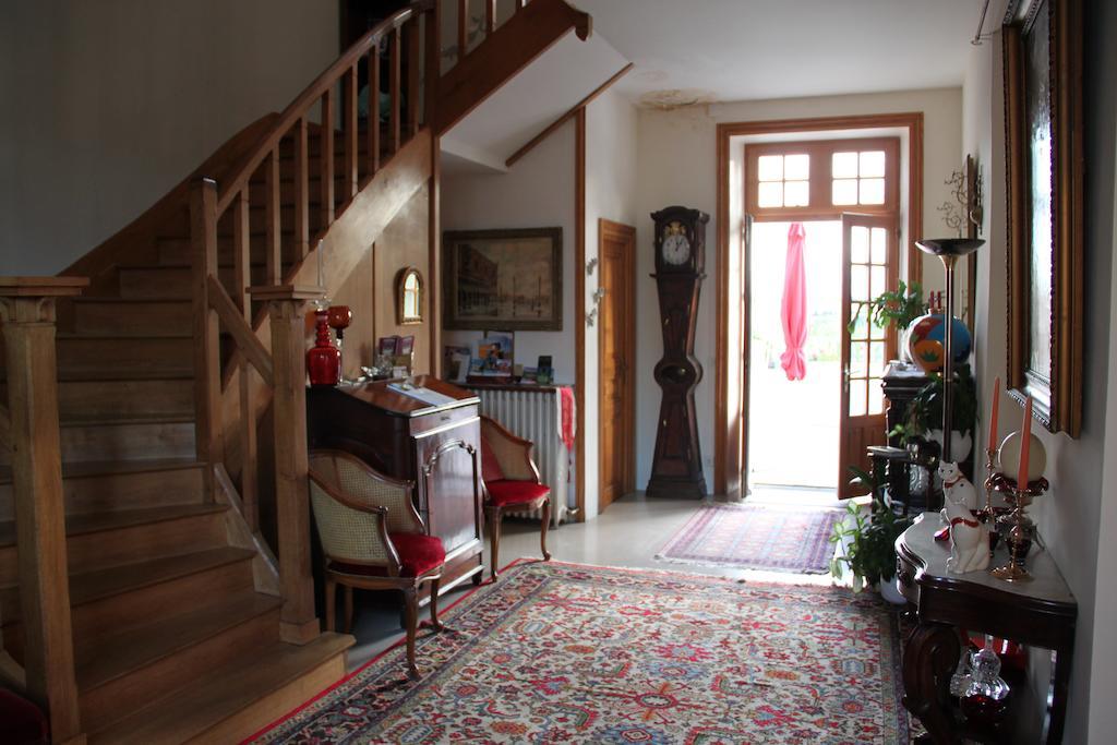 Le Petit Chateau - Tiffauges Proche Puy Dufou Buitenkant foto